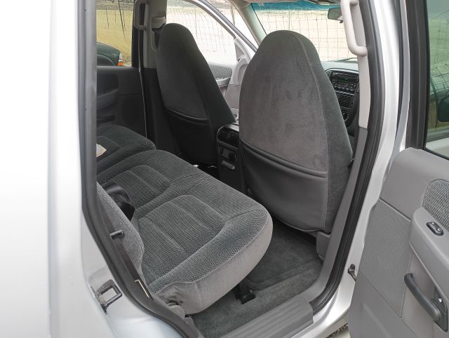 2002 EXPLORER XLT 4X4 (10).jpg